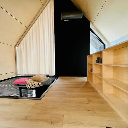 Apartment H37^ *